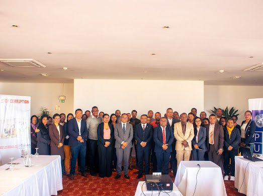 FORMATION DES AGENTS DES DOUANES SUR LA LUTTE CONTRE LA CORRUPTION